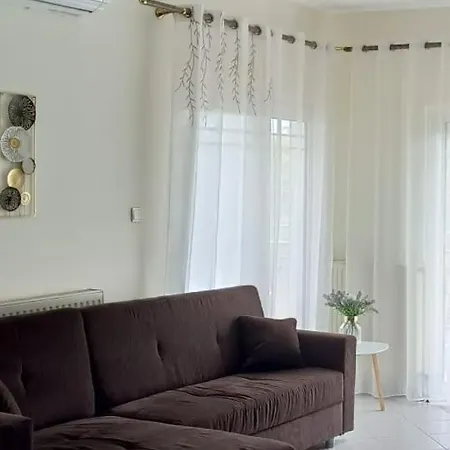 Apartment Lovely Palaiontsiflikion